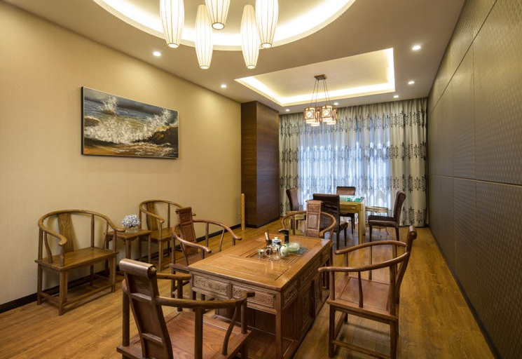 Food & Drinks 4, Ramada Huize, Qujing