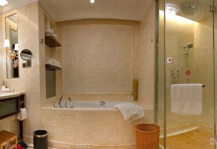 Bathroom 5, Tongli Lake Resort Phase II, Suzhou