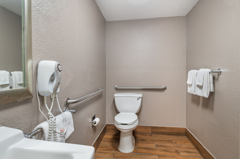 Bathroom 4, Red Roof Inn Virginia Beach, Virginia Beach
