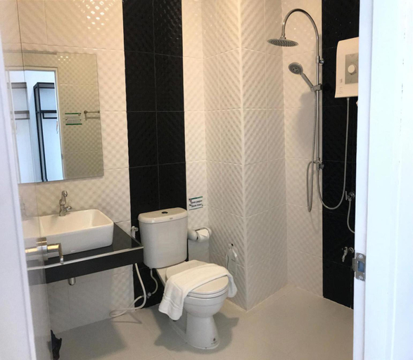Bathroom, P Bliss Hotel, Muang Phayao