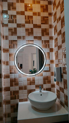 Bathroom, Elizabeth Hotel - Naga, Pili