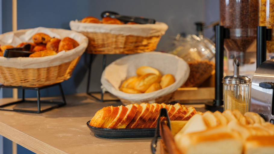 Food & Drinks 5, Kyriad ECO - Montreuil, Seine-Saint-Denis