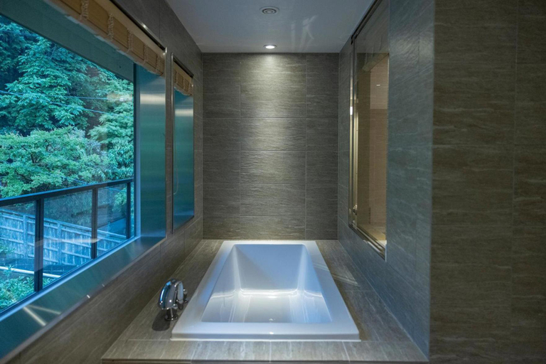 Bathroom 3, Moksa, Kyoto