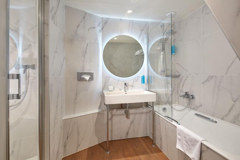 Bathroom 2, Hôtel le Royal Rive Gauche, Paris