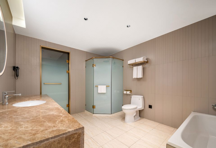 Bathroom 3, Shihong Hotel, Ningde