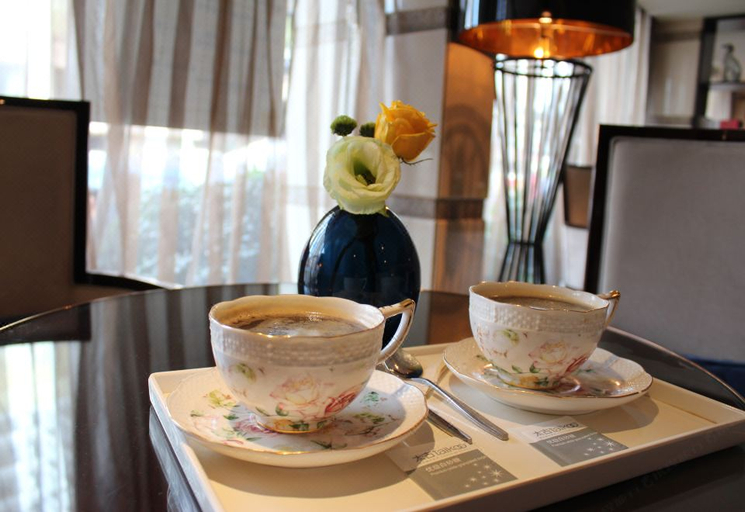 Food & Drinks 5, Zhenzhuang Guest House, Kunming