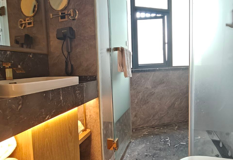 Bathroom 3, AHAO Garden Hotel (Henggang subway station store), Shenzhen