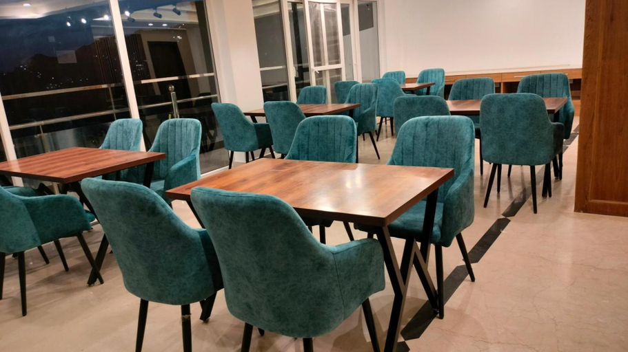 Food & Drinks 5, The Palm Aryan Mussoorie - 5 mins Walk to Mall Road, Dehradun
