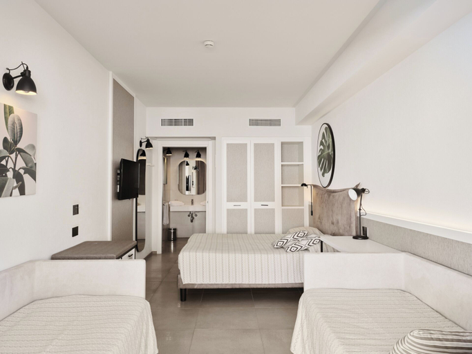 Bedroom 3, Mangia's Himera Resort, Palermo