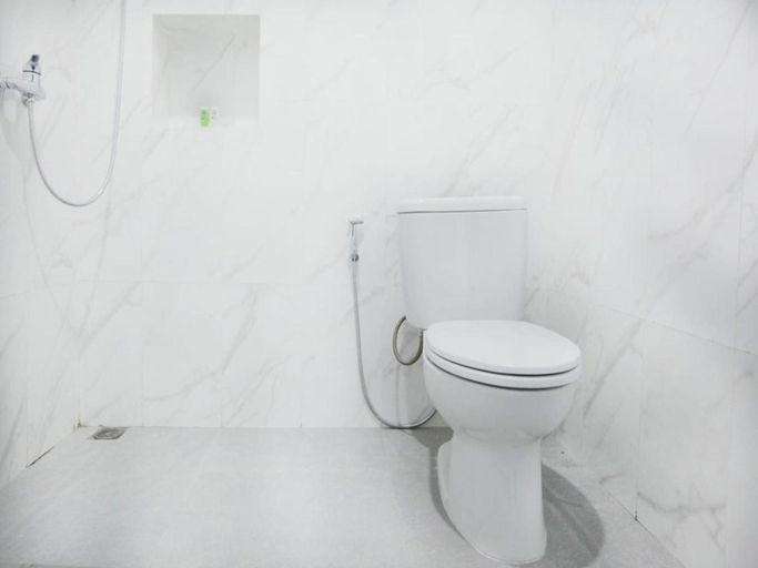 Bathroom, Tamala Homestay, Alor