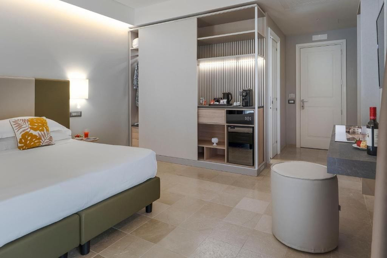 Bedroom 2, Hotel Netum Mare, Syracuse