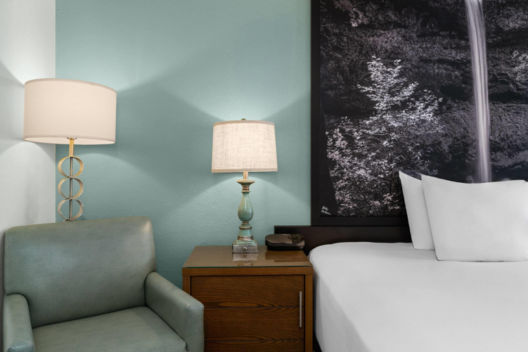 Bedroom 3, Super 8 by Wyndham Florence OR, Lane