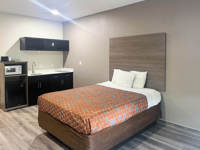 Bedroom 3, Studio 6 – Houston, TX - North, Houston