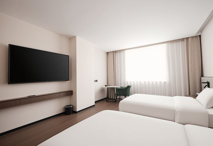 Bedroom 2, Yuanping Hotel, Cangzhou