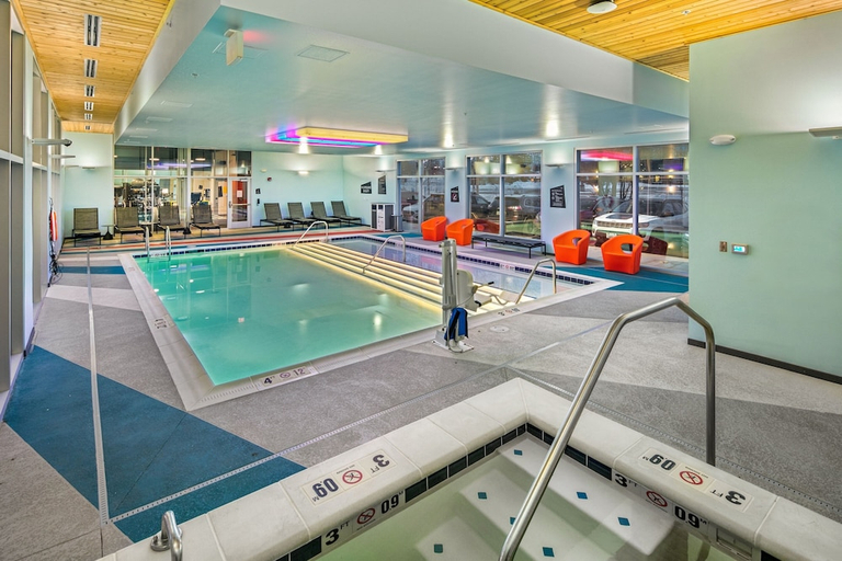 Sport & Beauty 5, Aloft by Marriott Anchorage, Anchorage