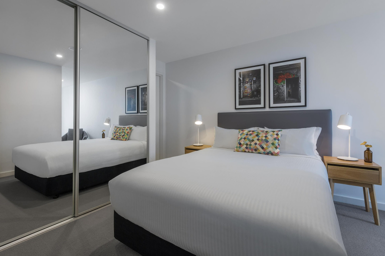 Bedroom 3, Oaks Melbourne Southbank Suites, Melbourne