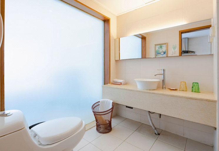 Bathroom 5, Yuhai International Resort, Sanya