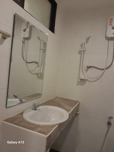 Bathroom 4, Miracle Gallery Hotel , Ratchathewi