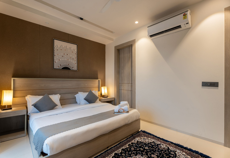 Room 1, The Lodgers Vertex 1 BHK Apartments, Gurgaon