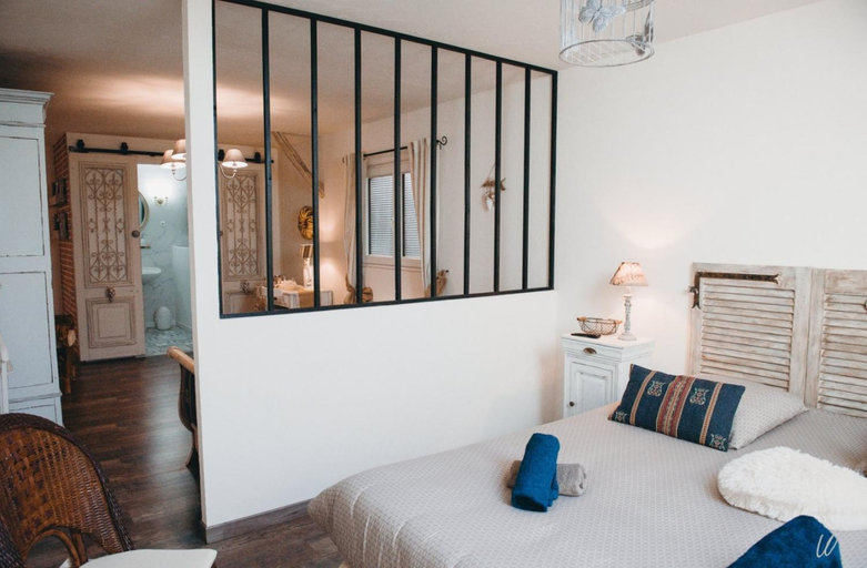 Bedroom, Chambres D'hotes Au Charme D'Antan, Nord