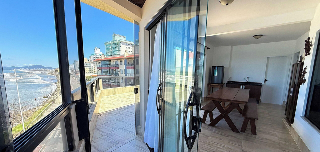 Dining 5, ASA Cobertura Beira mar Vista 180° 4QT 2V, Navegantes