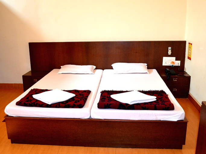 Bedroom 3, Hotel Kusum, Durg
