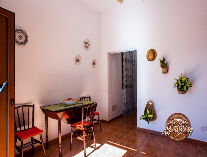 Dining 4, Cave Stay Near Mountain, Las Palmas