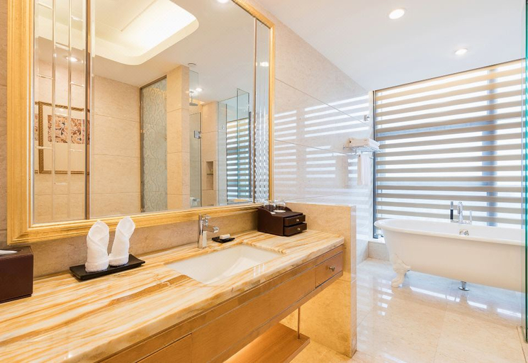 Bathroom 3, Empark Grand Hotel Luoyuanwan, Fuzhou