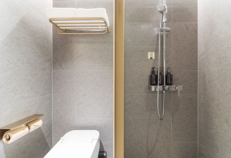 Bathroom 3, Starway Hotel Shanghai Wujiaochang Changhai H, Shanghai