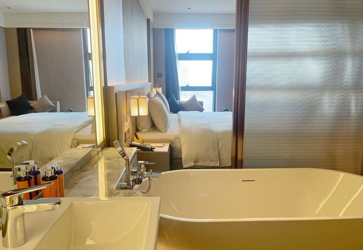 Bathroom 3, Renjoy Hotel Shanghai Huayi, Shanghai