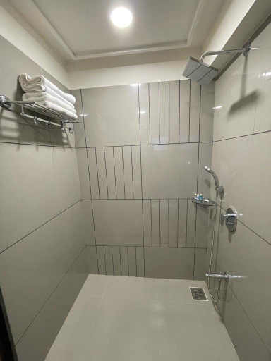 Bathroom 3, The Lemon Grass Hotel, Gandhinagar