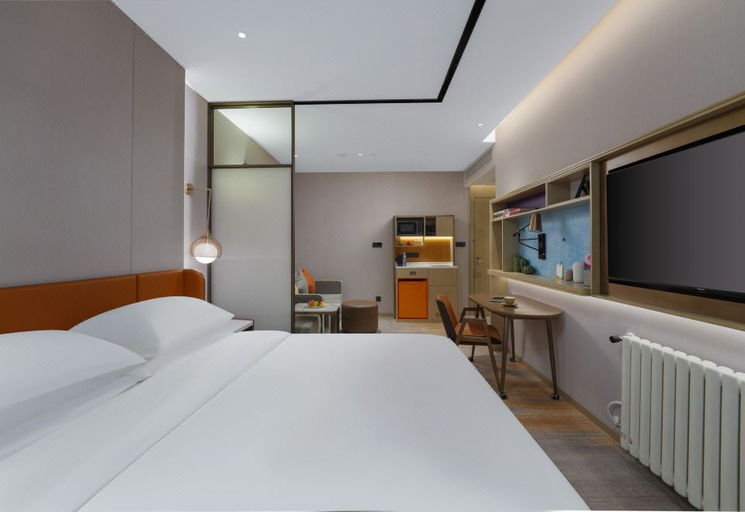 Bedroom 2, Home2 Suites by Hilton Wuhan Hankou Railway Station, Wuhan