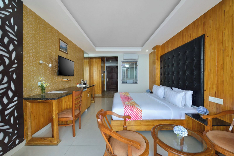 Bedroom 2, Ginger Lansdowne, Mall Road, Garhwal