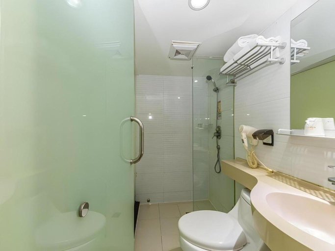 Bathroom 3, Shell Hotel Shanghai Expo Changqing Road Metro Station, Shanghai