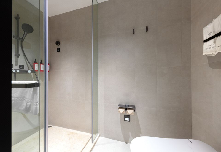 Bathroom 3, Huachen International Hotel, Hangzhou