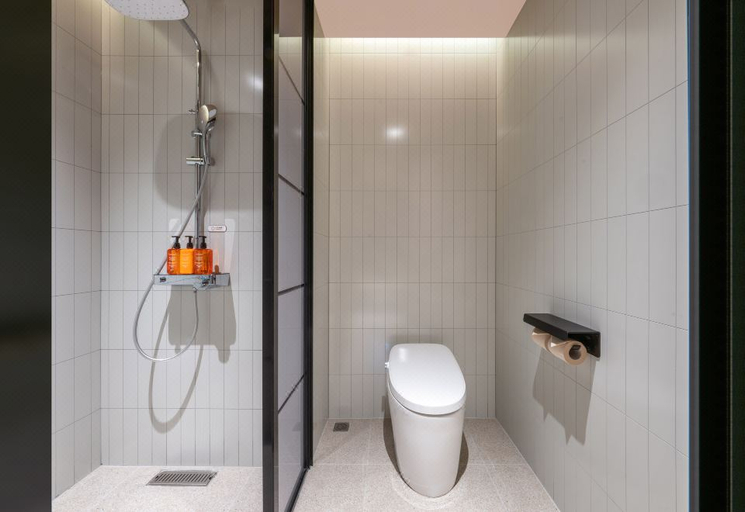 Bathroom 3, Orange Hotel Haimen City Center Jiefang Road, Nantong
