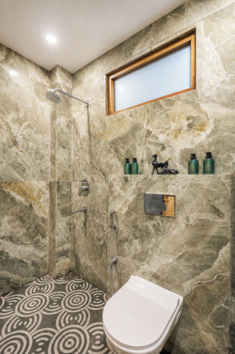 Bathroom 2, ELIVAAS Signature SECRET ESCAPE Maharaj, Solan