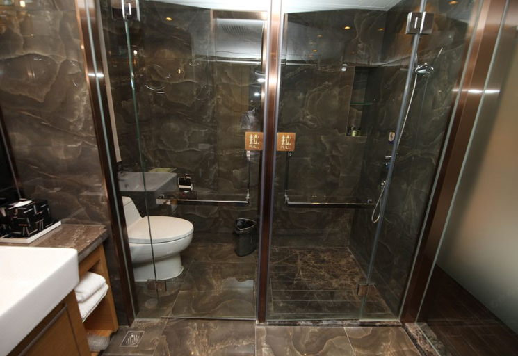 Bathroom 3, Clifford Suites, Guangzhou