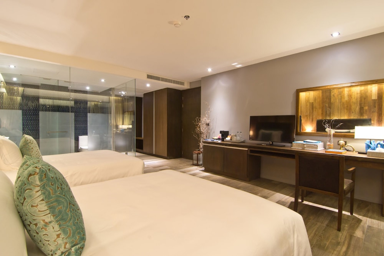 Bedroom 3, Le Coral Beach Resort and Cafe, Takua Thung