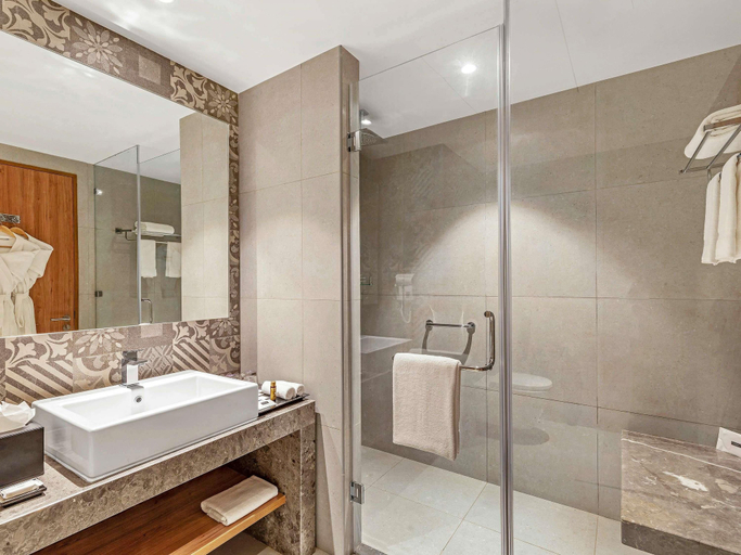 Bathroom 5, Grand Mercure Ahmedabad GIFT City, Gandhinagar