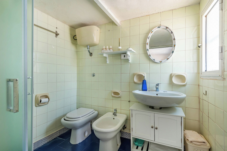 Bathroom, Trullo Nicolo With Pool Martina Franca, Taranto
