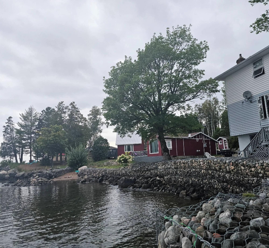 Exterior 3, Lake Superior Waterffront Main Unit of Duplex Sleeps 8 ppl, Lake Superior
