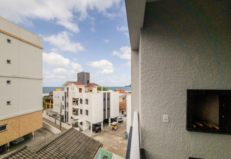 Balcony, Nice and Equipped Apt. 200m From the Beach Pra0304, Florianopolis