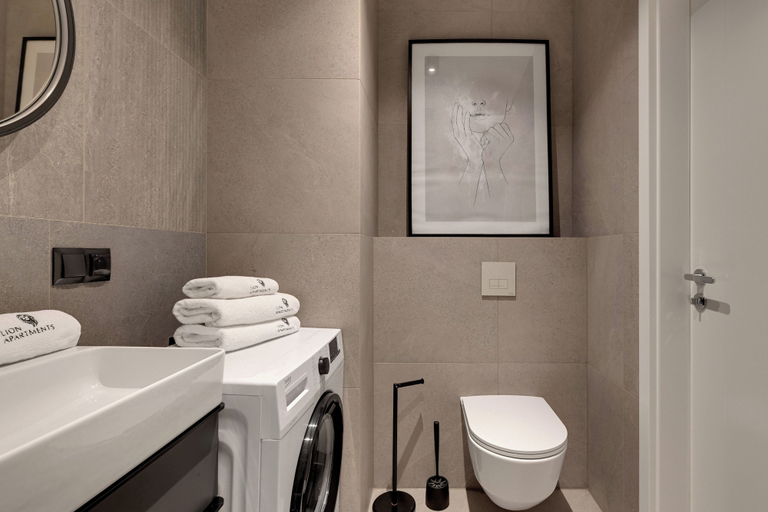 Bathroom 4, Scala City Center Apartments & Studios, Gdańsk City