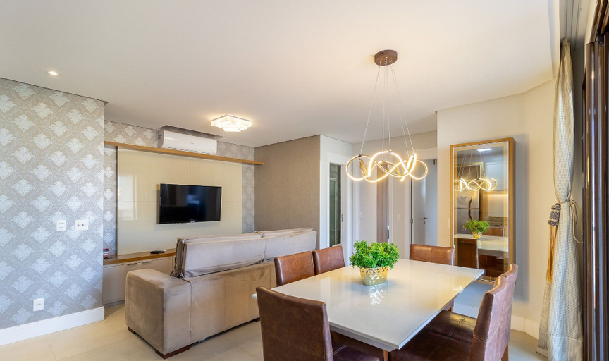 Dining 2, Apt sea View, Pool Condo, 300m to Beach Csd0302, Bombinhas