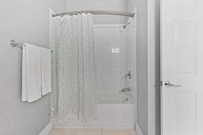 Bathroom 3, Spacious 3BR Apartment at Vista Cay Resort, Orange
