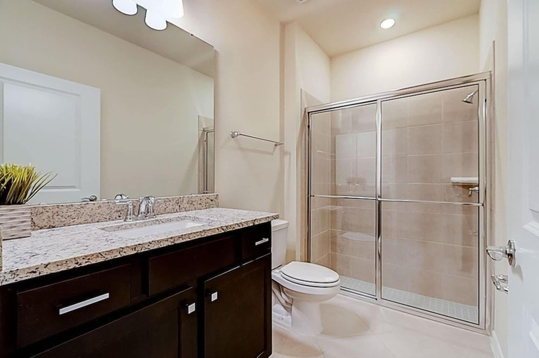 Bathroom 3, 5BR Windsor Cay Home Near Disney With Pool, Lake