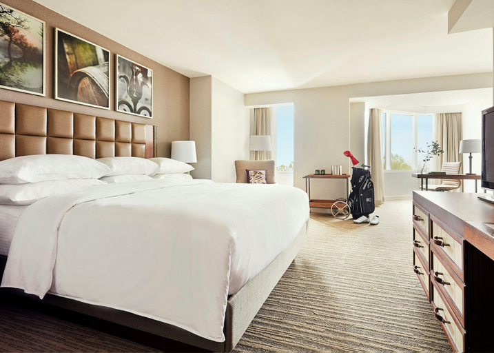 Bedroom 3, Lansdowne Resort and Spa, Loudoun