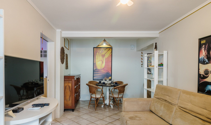 Living area, Apt w/ BBC in Beachfront Cond. Evb0411, Itapema