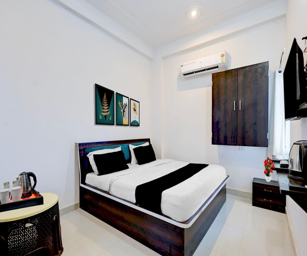 Room 3, Deluxe Nandi Palace, Sikar